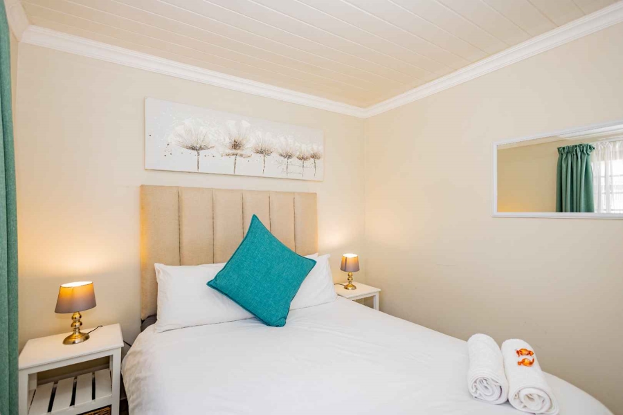 To Let 2 Bedroom Property for Rent in Oakdale Western Cape